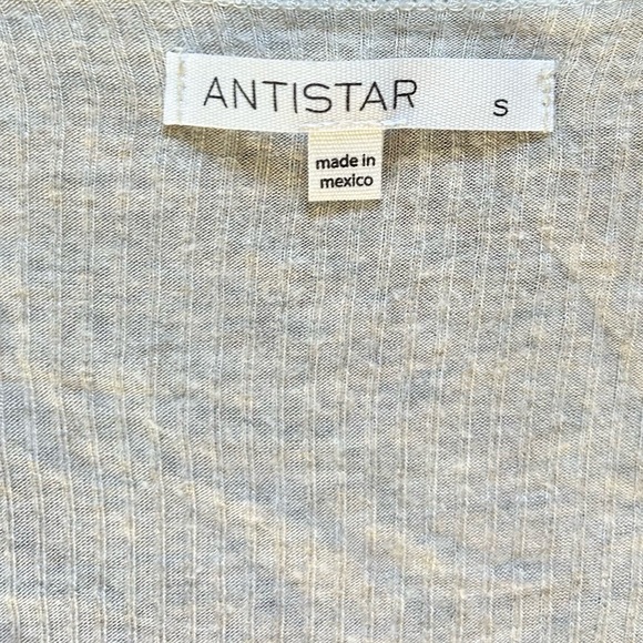 Grey ruched crop top no flaws - Picture 4 of 4